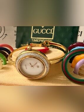 Mint~Prestige~Gucci Interchangeable Bezel Bracelet Bangle Watch with Box/Papers